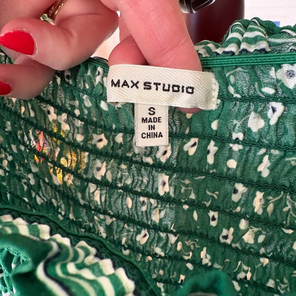 Max Studio Floral Blouse S Smocked Puff‎ Sleeve Romantic Cottagecore Top - Picture 2 of 10